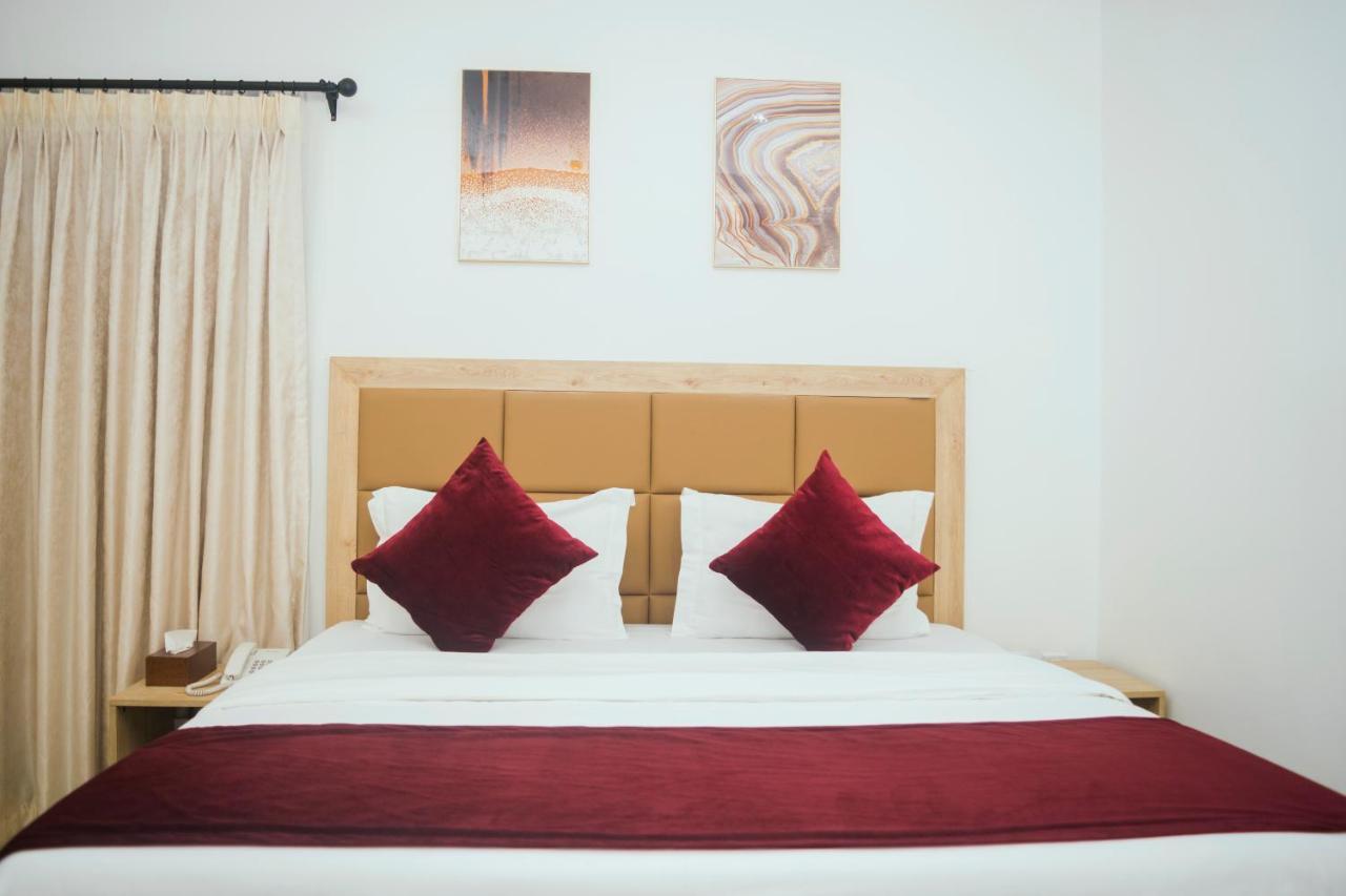 Quest Boutique Hotel Gwarinpa Eksteriør bilde